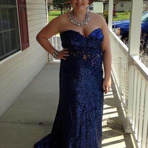 Tony Bowls prom dress